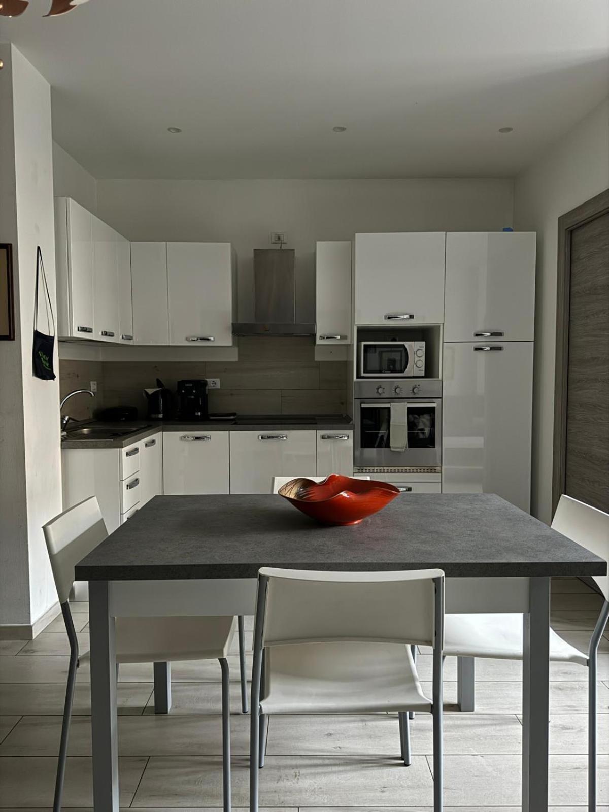 The Lighthouse - Central Apartment Aosta Exterior foto